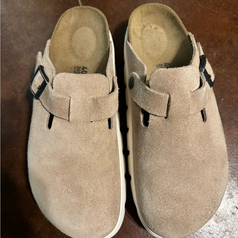 Birkenstock chunky Boston clogs